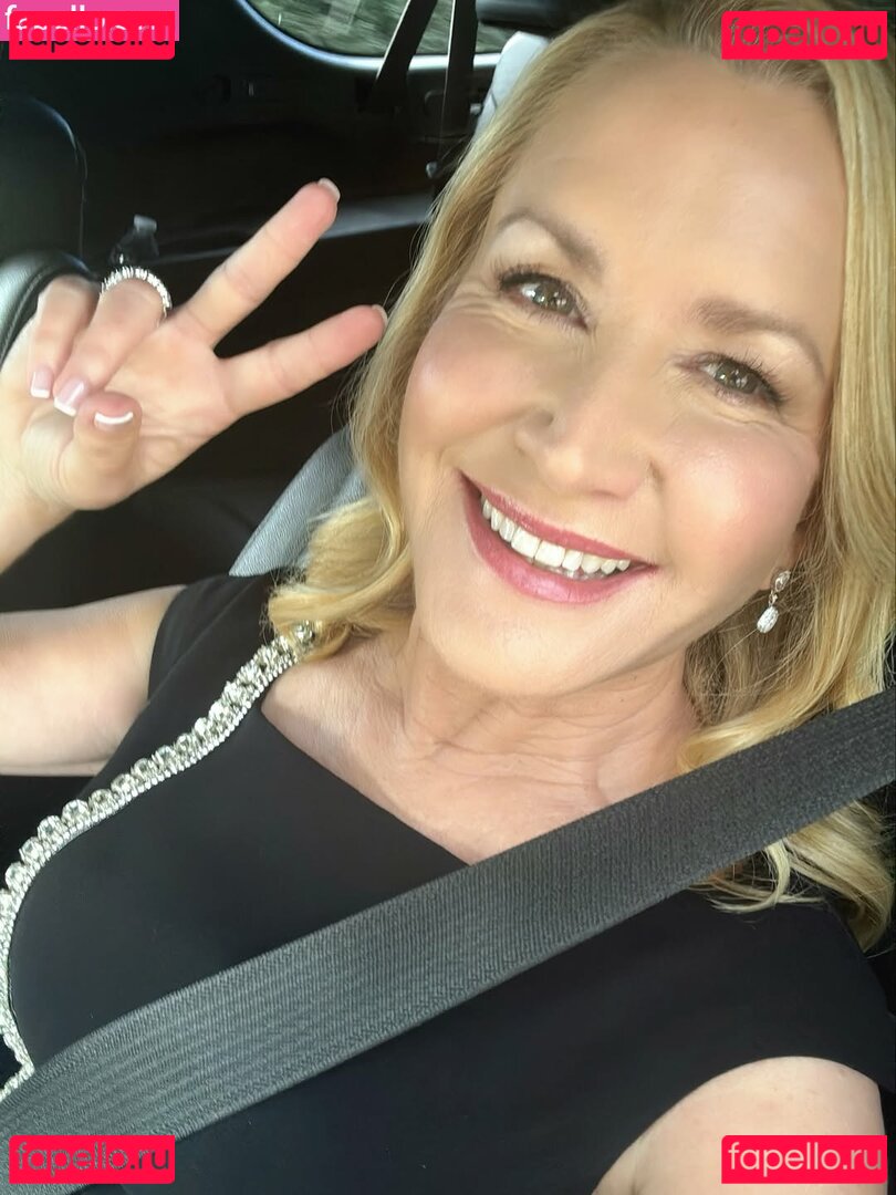 Angela Kinsey Nude Onlyfans Photo 3