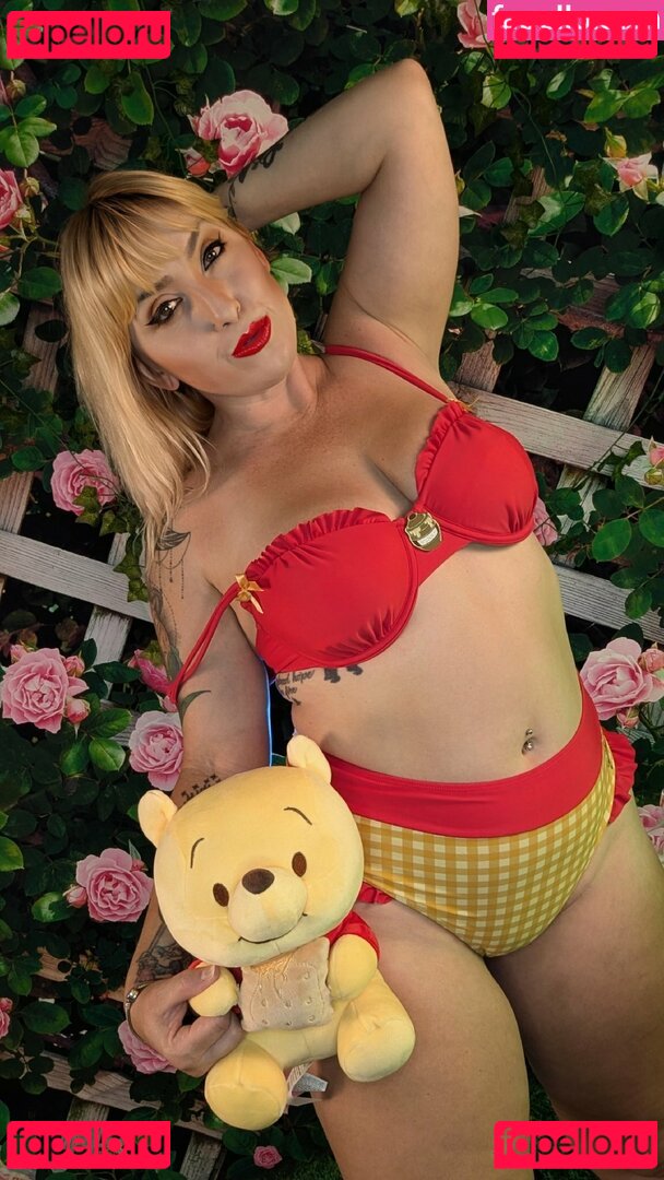 Lisa Pinelli Nude Onlyfans Photo 21
