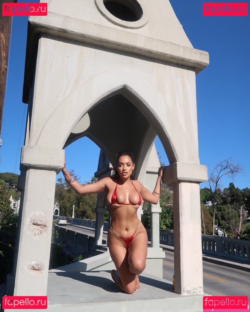 Yzabeya Nude Onlyfans Photo 8