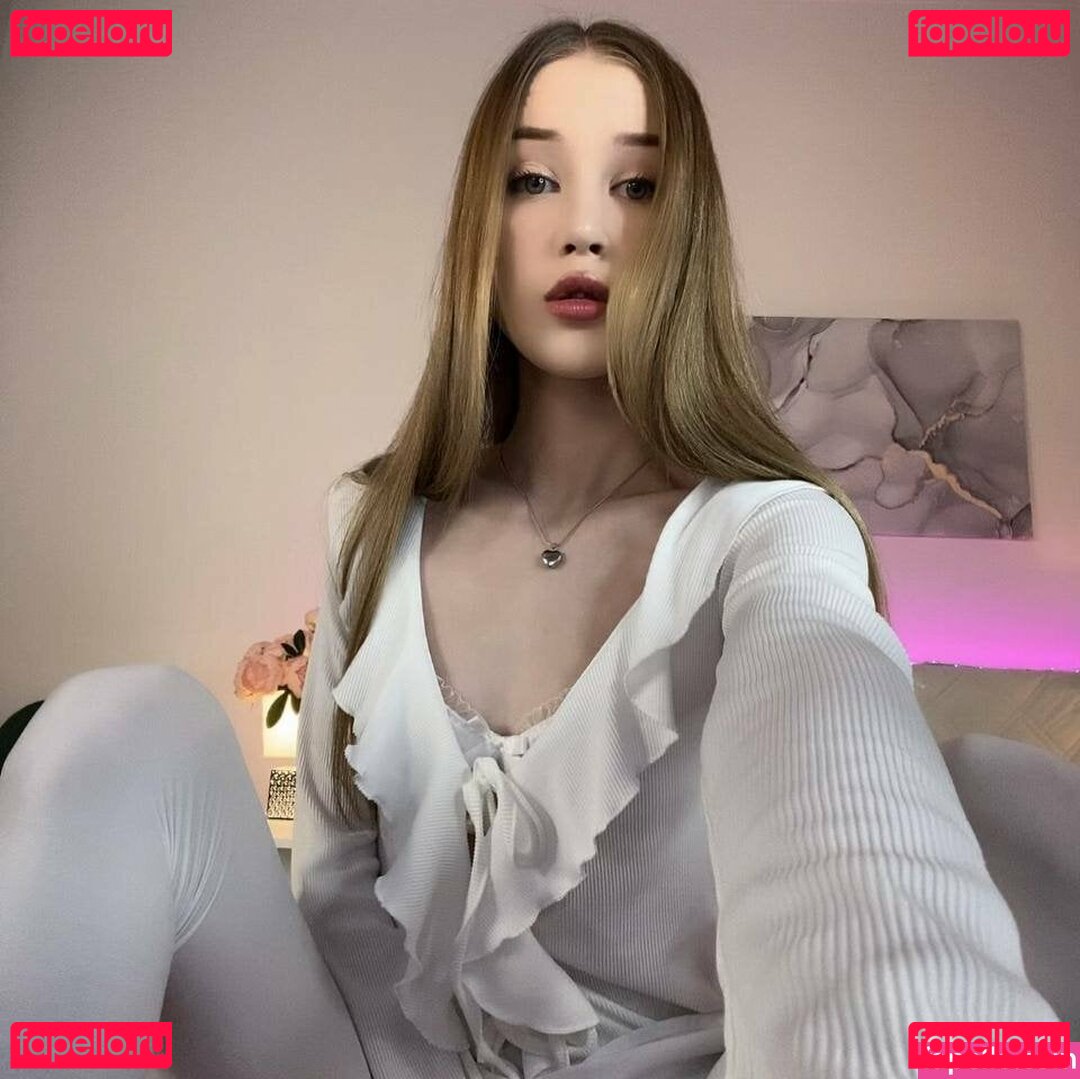 anellyball Nude Onlyfans Photo 13