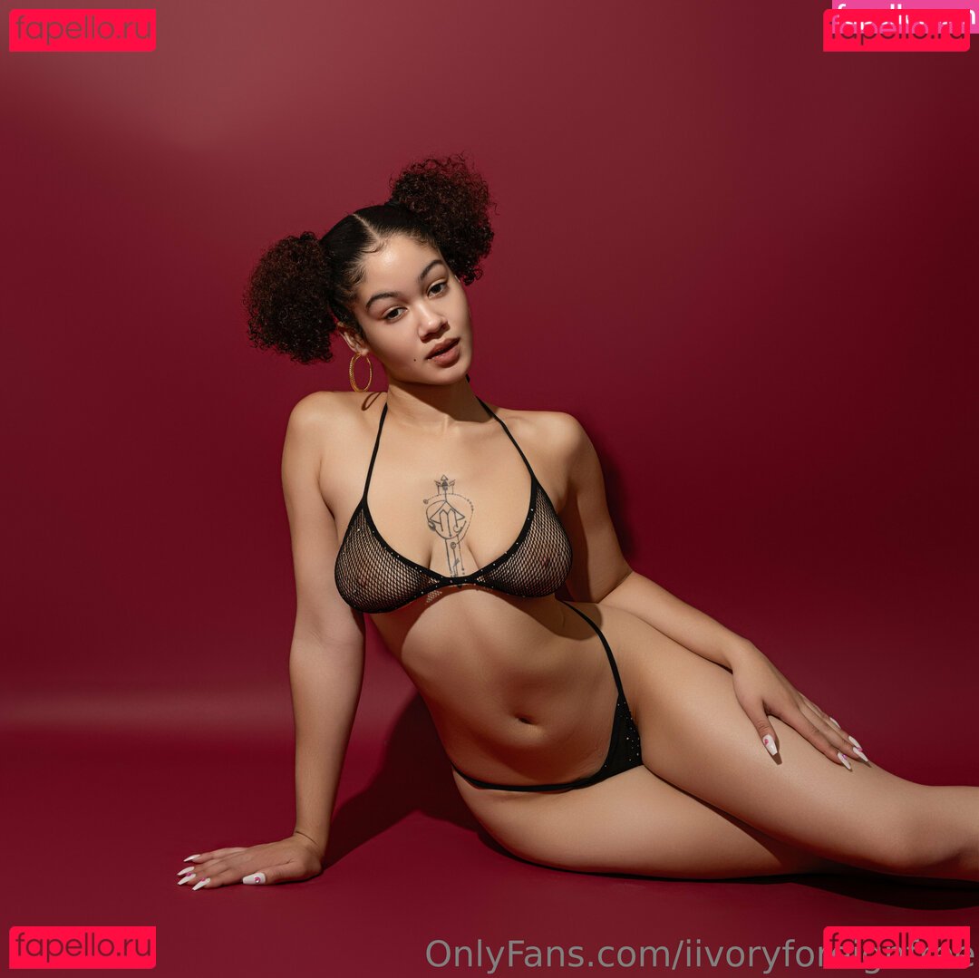 iivoryforeignfree Nude Onlyfans Photo 30