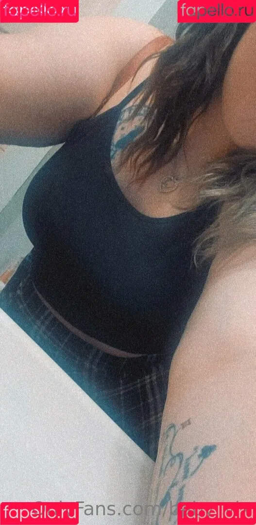 baby_vix Onlyfans Photo Gallery 