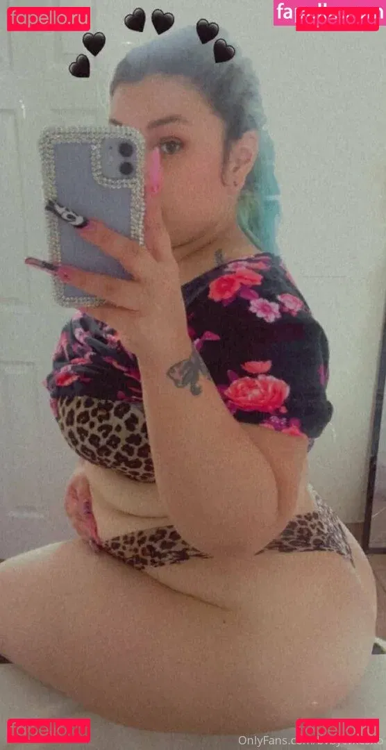 baby_vix Onlyfans Photo Gallery 