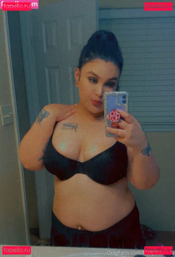 baby_vix Onlyfans Photo Gallery 