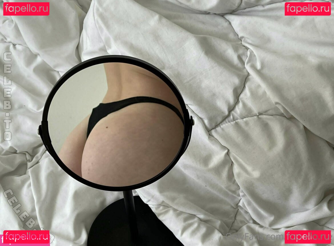 Lauraaasmk Nude Onlyfans Photo 5