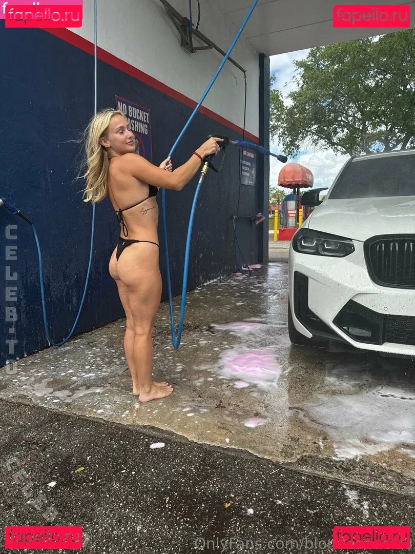 blondesnooki3 Onlyfans Photo Gallery 