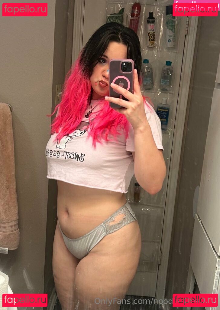 noodlestreamer Nude Onlyfans Photo 11