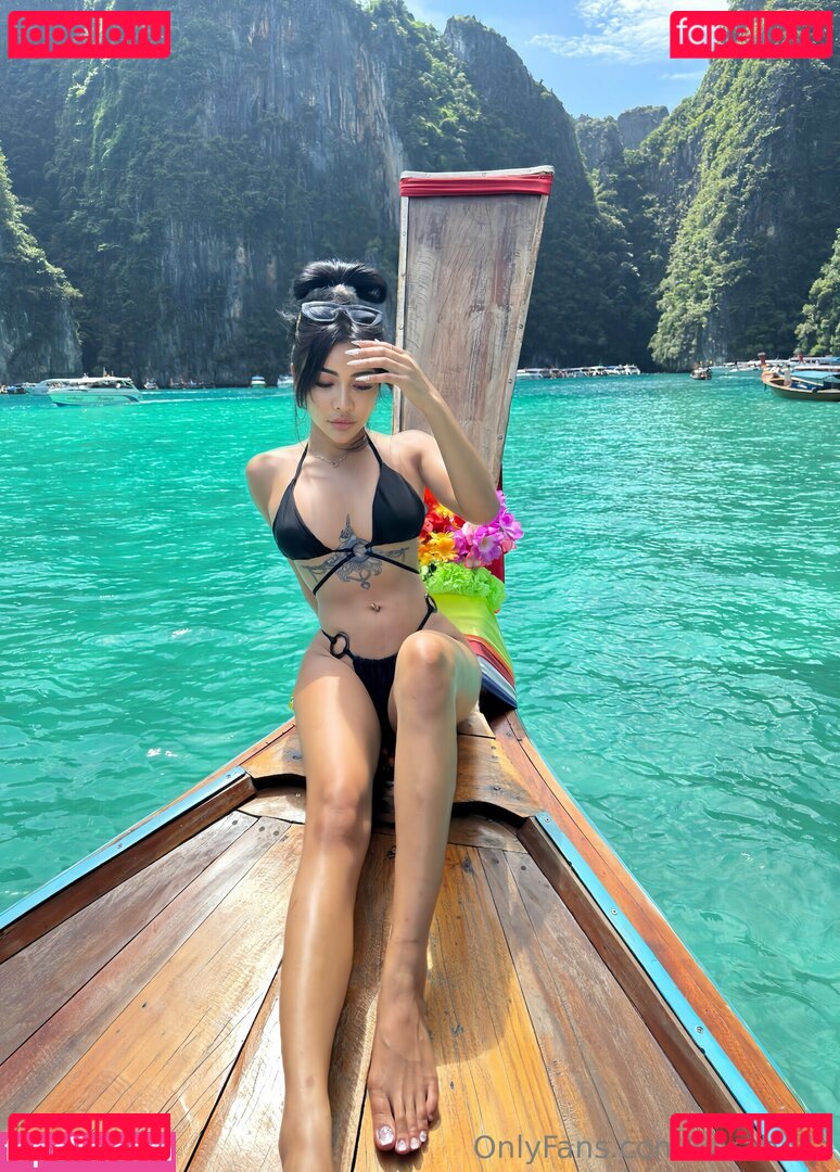 varabella Nude Onlyfans Photo 16