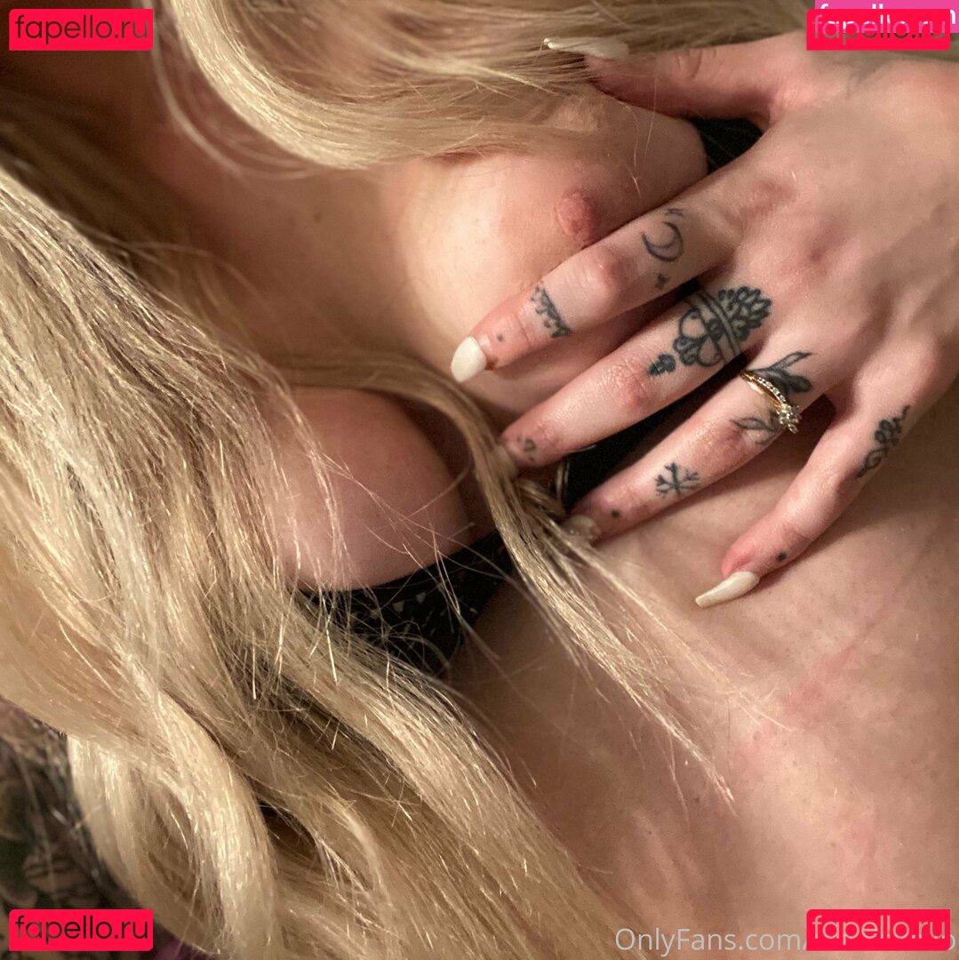 badisxn Nude Onlyfans Photo 16