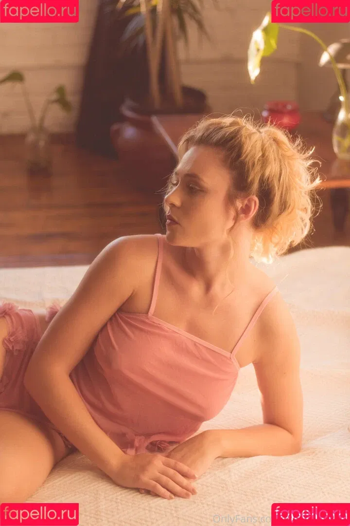 Alice Antoinette Onlyfans Photo Gallery 