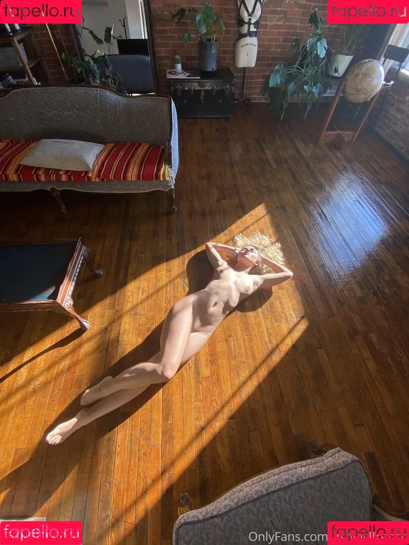 Alice Antoinette Onlyfans Photo Gallery 