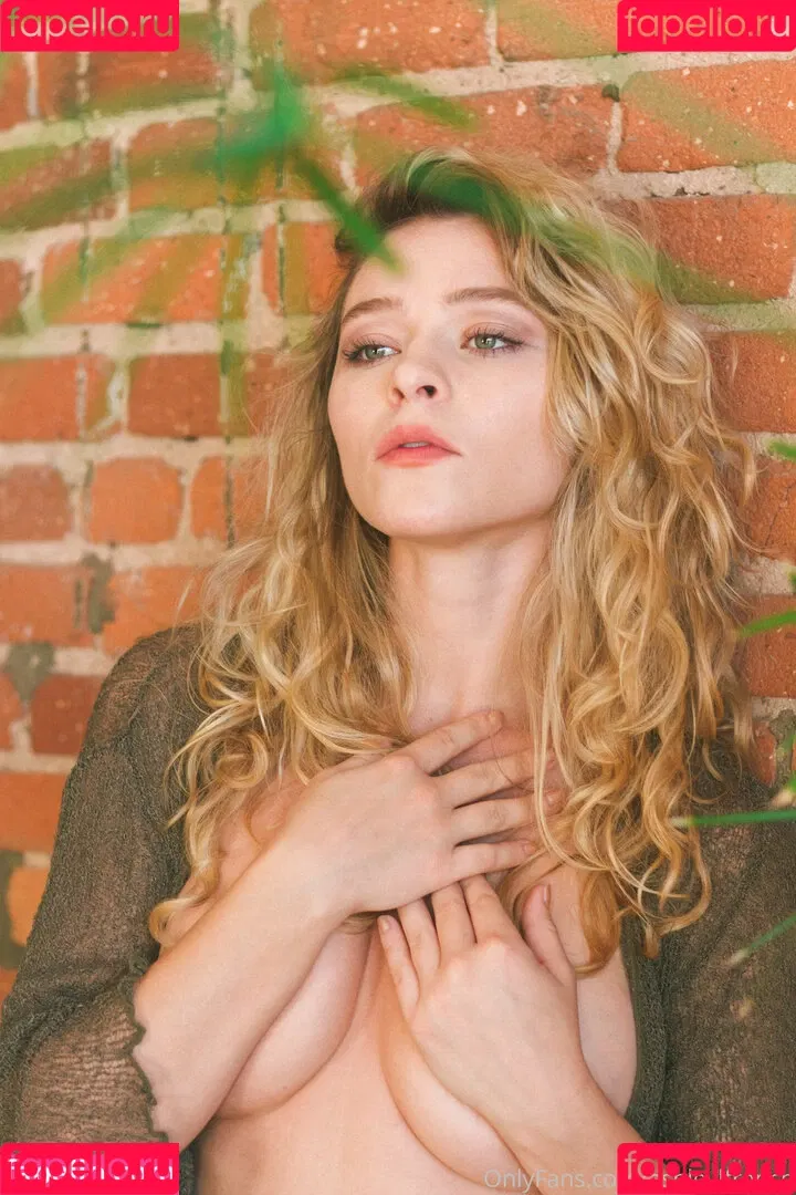 Alice Antoinette Onlyfans Photo Gallery 