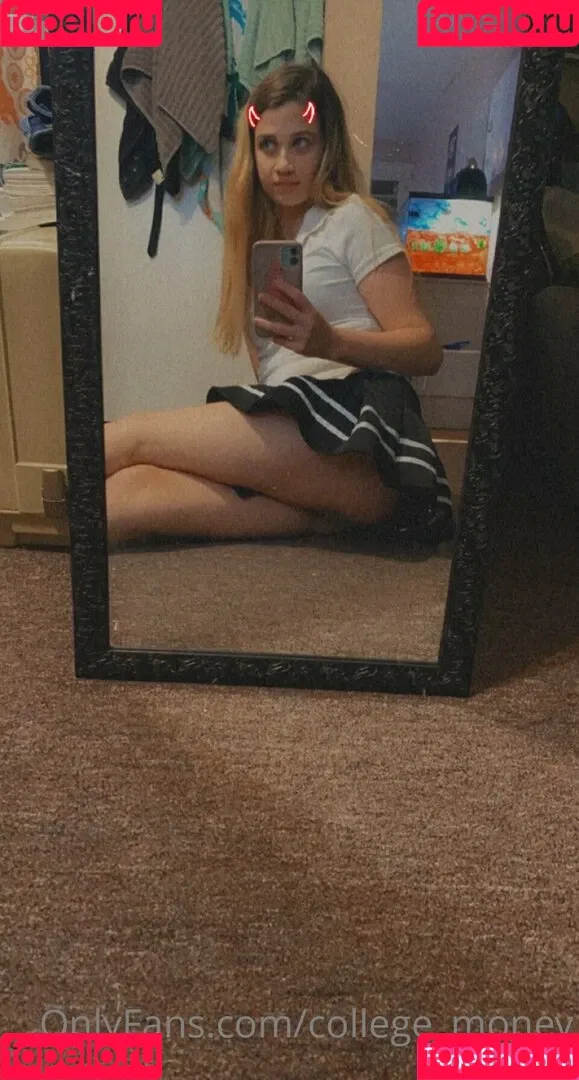 college_money Onlyfans Photo Gallery 