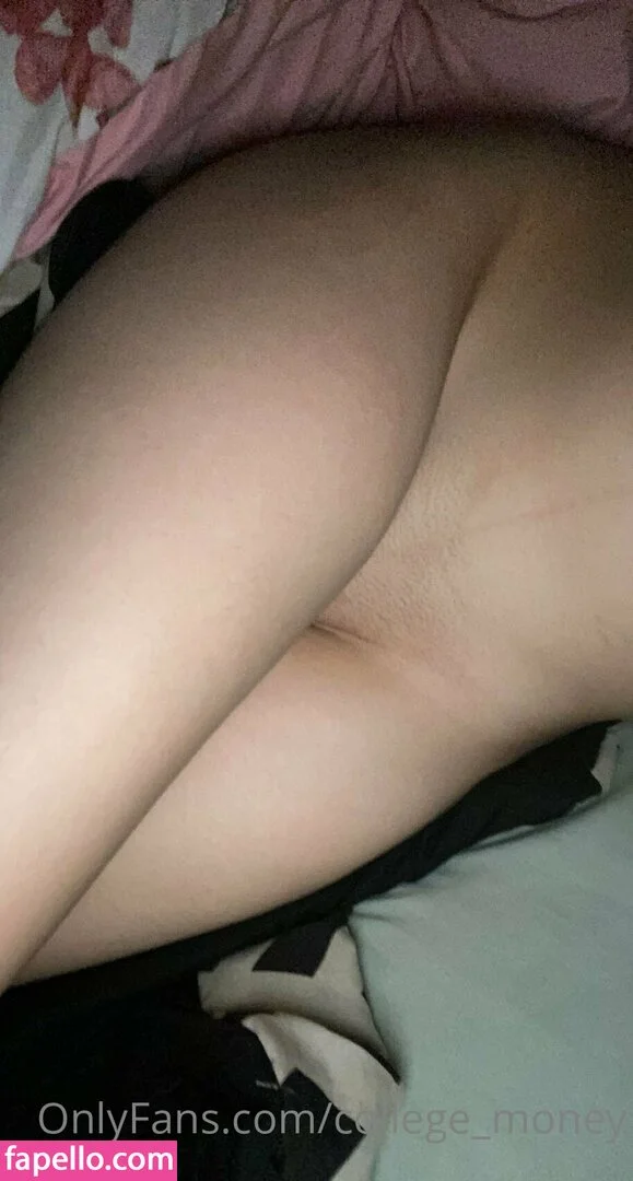college_money Onlyfans Photo Gallery 