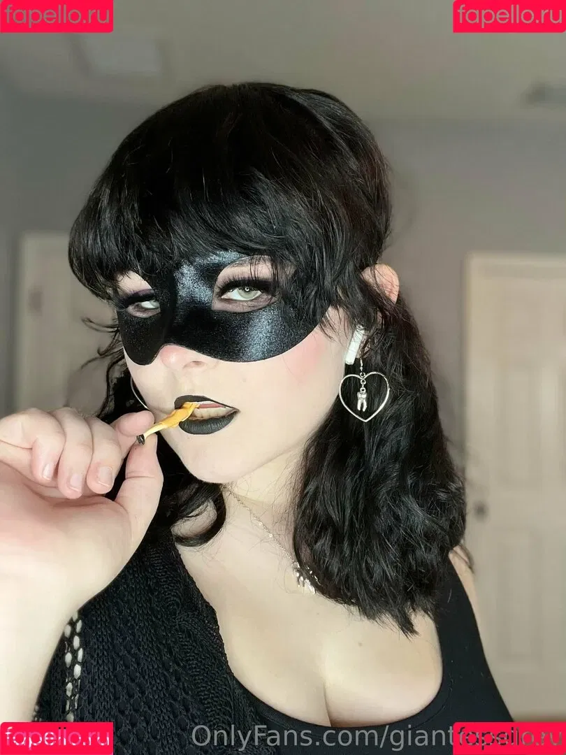 giantessgrey Onlyfans Photo Gallery 