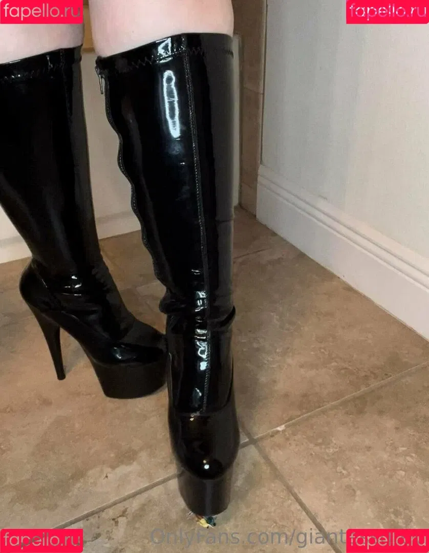 giantessgrey Onlyfans Photo Gallery 