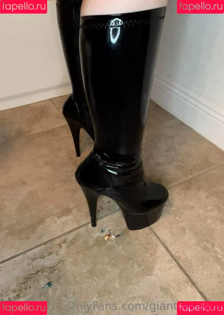 giantessgrey Onlyfans Photo Gallery 