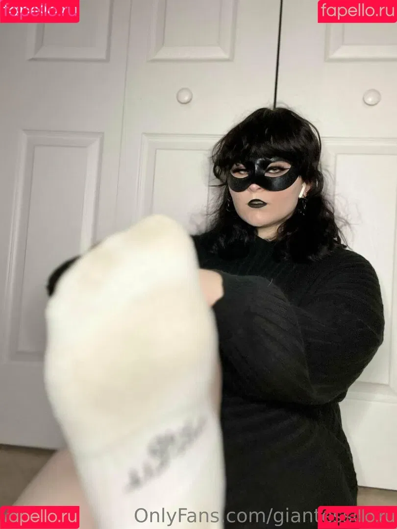 giantessgrey Onlyfans Photo Gallery 