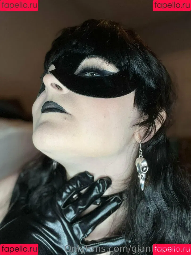 giantessgrey Onlyfans Photo Gallery 