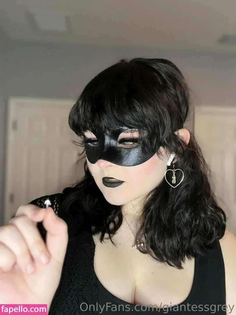 giantessgrey Onlyfans Photo Gallery 