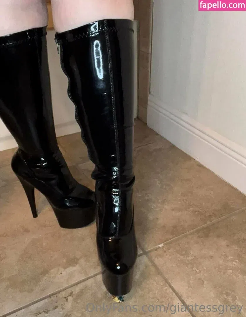 giantessgrey Onlyfans Photo Gallery 