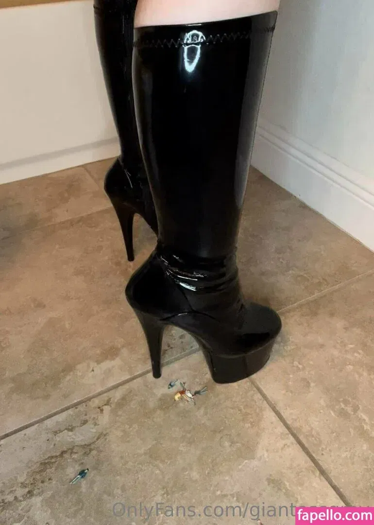 giantessgrey Onlyfans Photo Gallery 