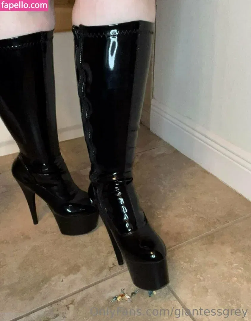 giantessgrey Onlyfans Photo Gallery 