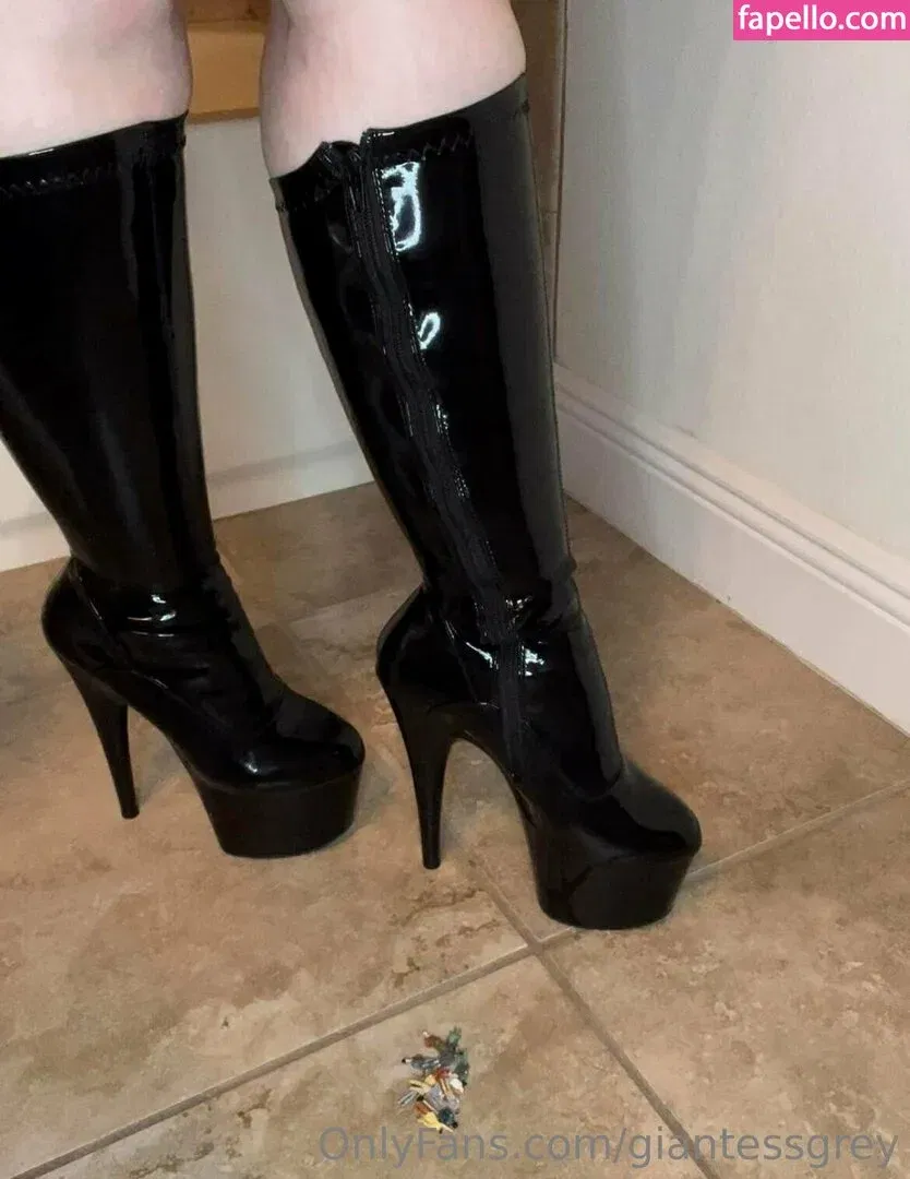 giantessgrey Onlyfans Photo Gallery 