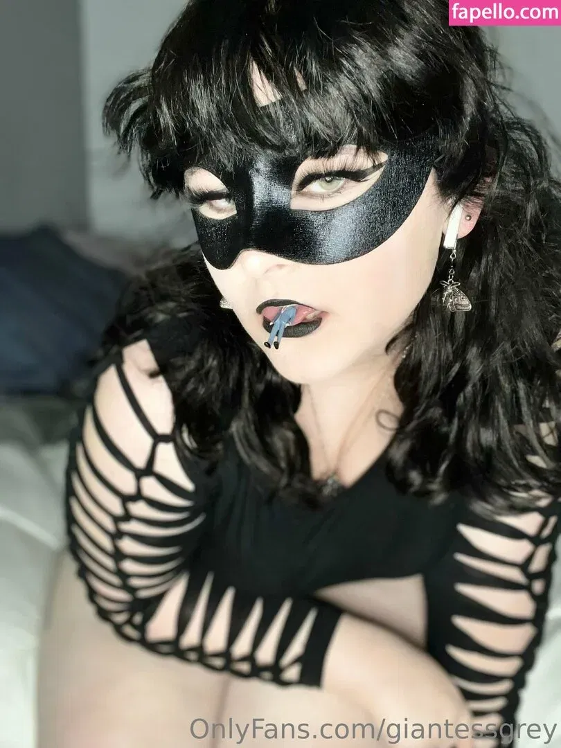 giantessgrey Onlyfans Photo Gallery 