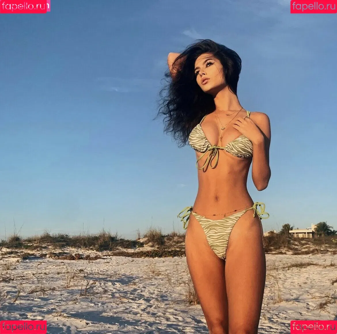 Carly.jb Onlyfans Photo Gallery 