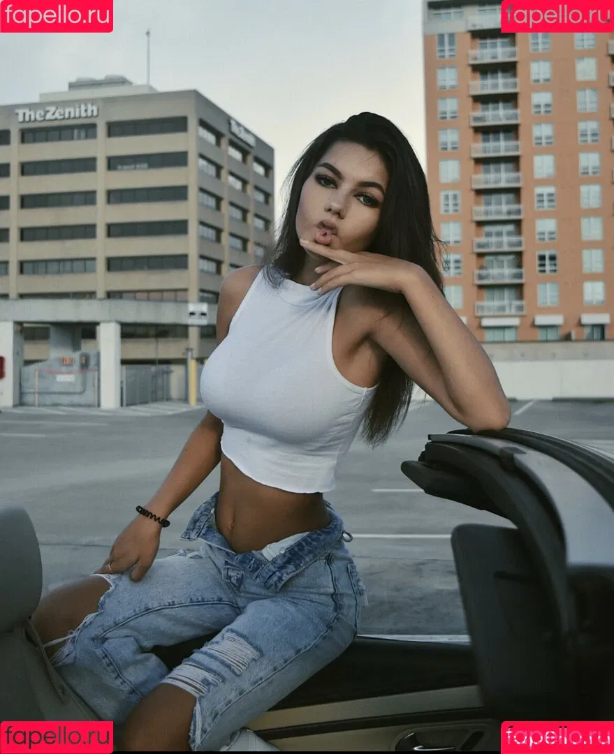 Carly.jb Onlyfans Photo Gallery 