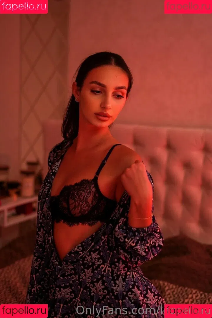 leona_aa Onlyfans Photo Gallery 