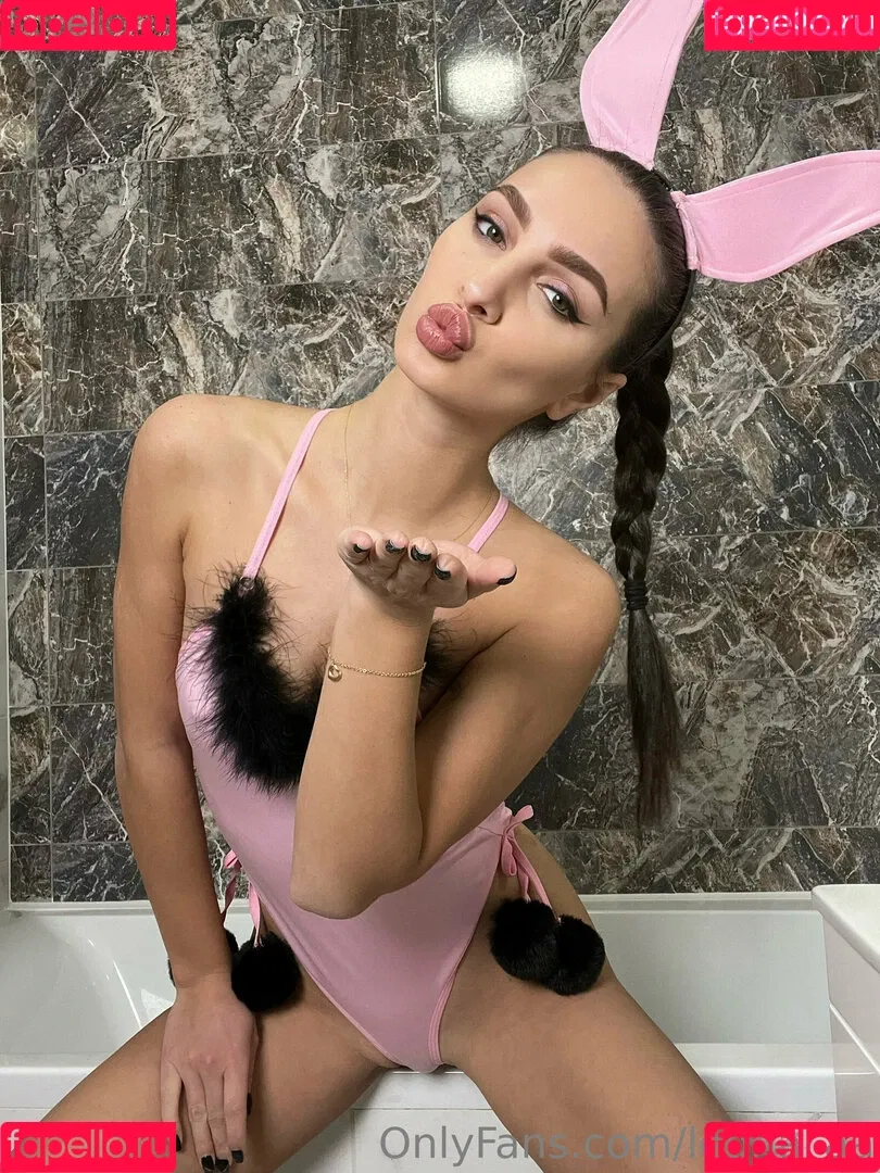 leona_aa Onlyfans Photo Gallery 