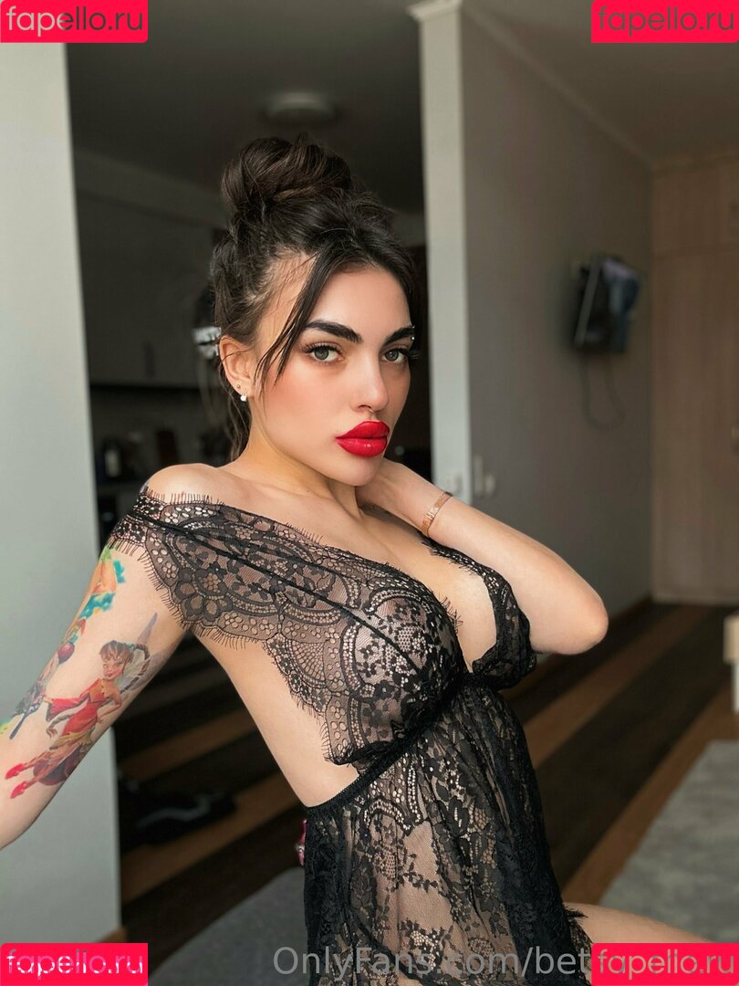 betsy_mew Onlyfans Photo Gallery 