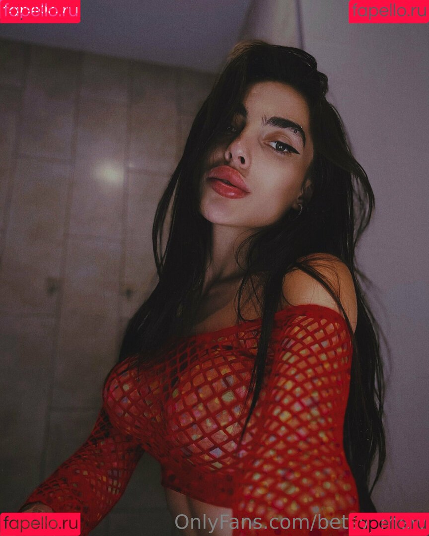 betsy_mew Onlyfans Photo Gallery 