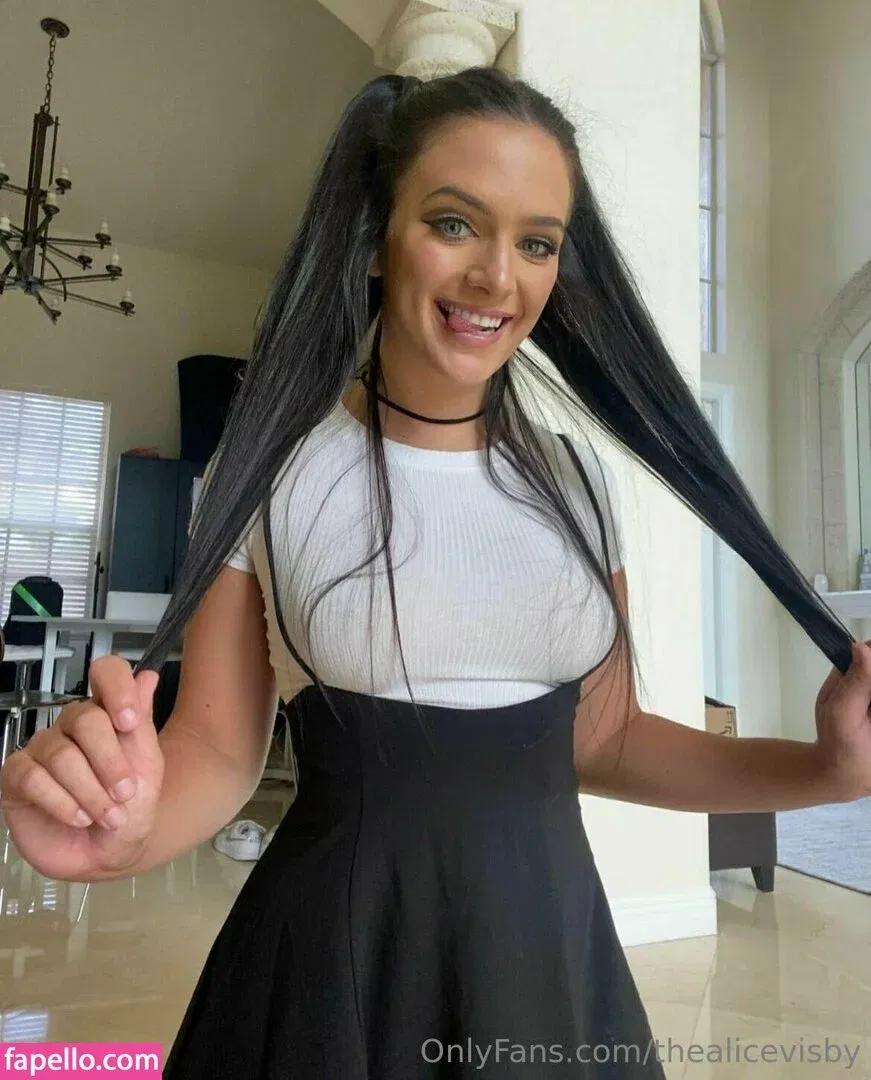 thealicevisby Onlyfans Photo Gallery 