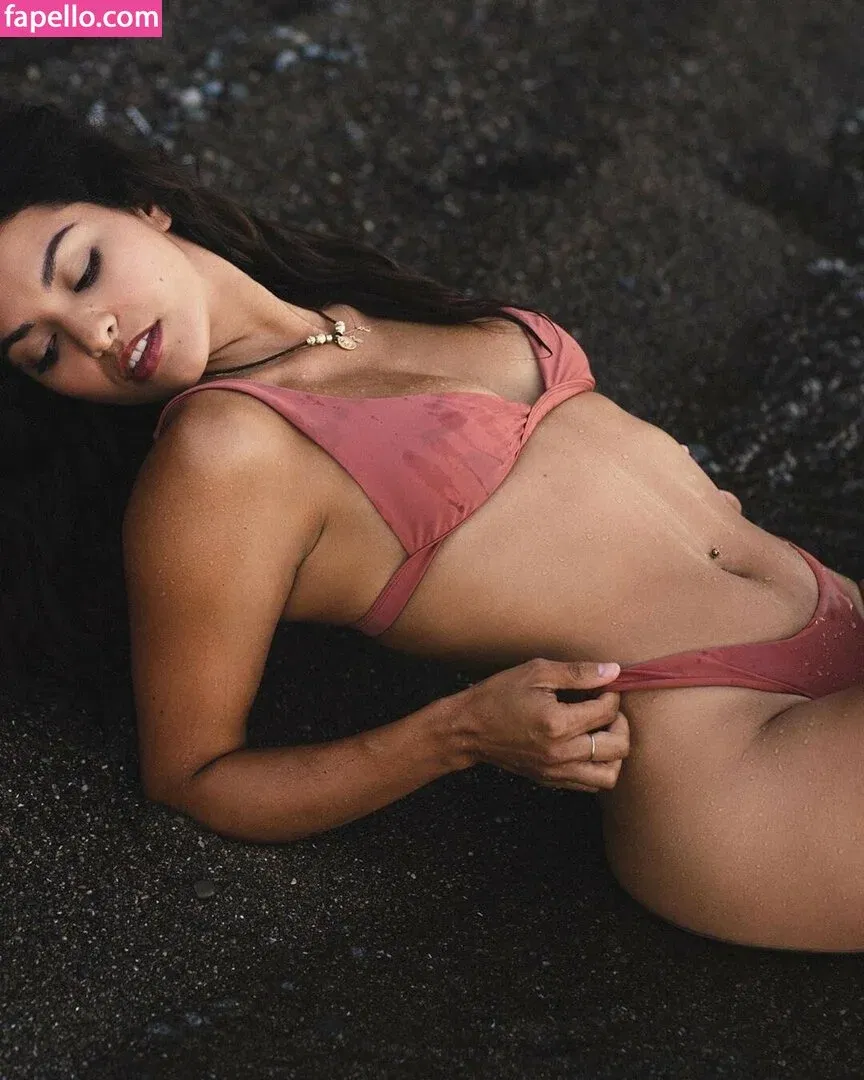 Humberly González Onlyfans Photo Gallery 