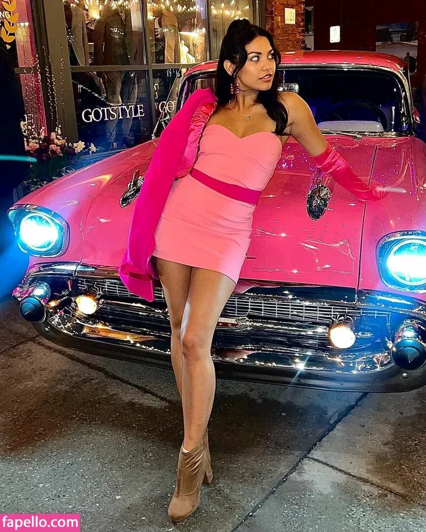 Humberly González Onlyfans Photo Gallery 