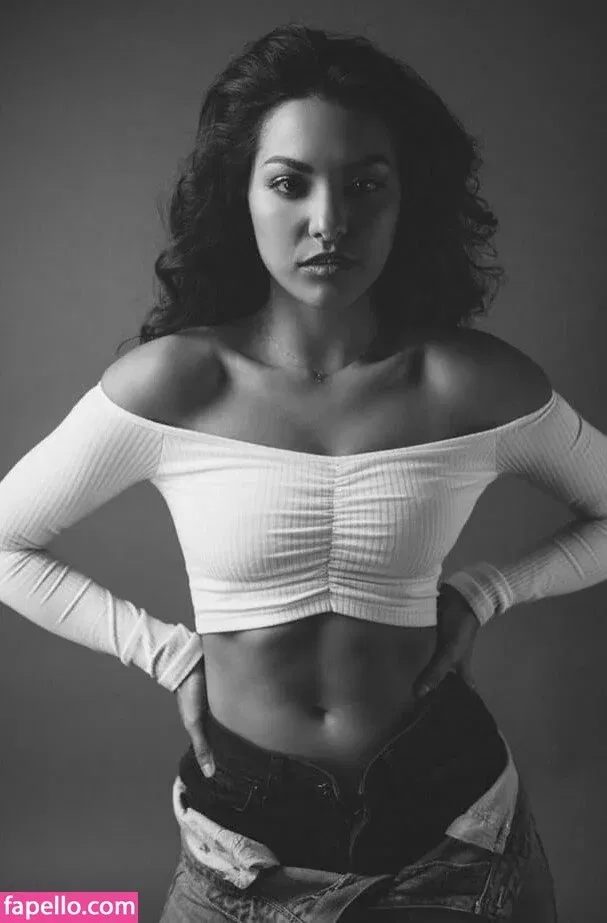 Humberly González Onlyfans Photo Gallery 