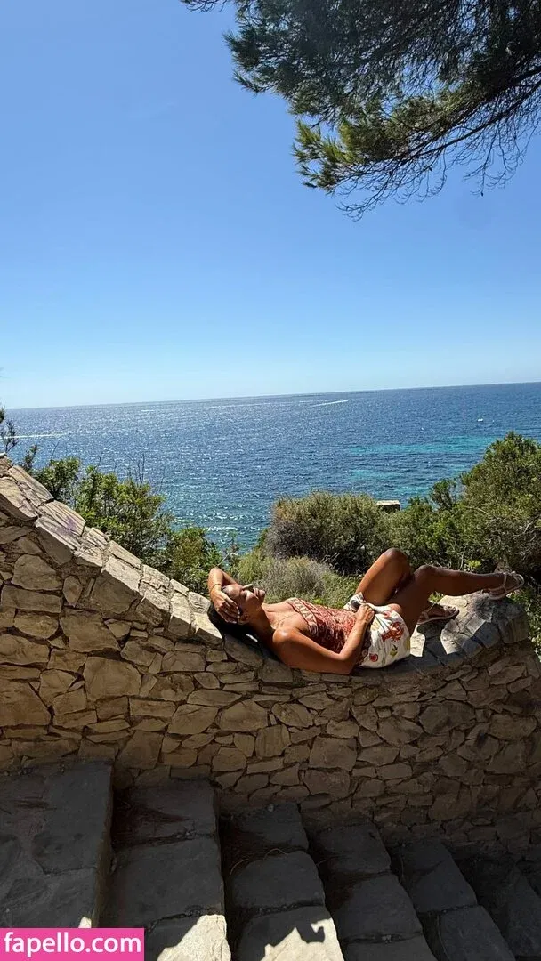 Humberly González Onlyfans Photo Gallery 