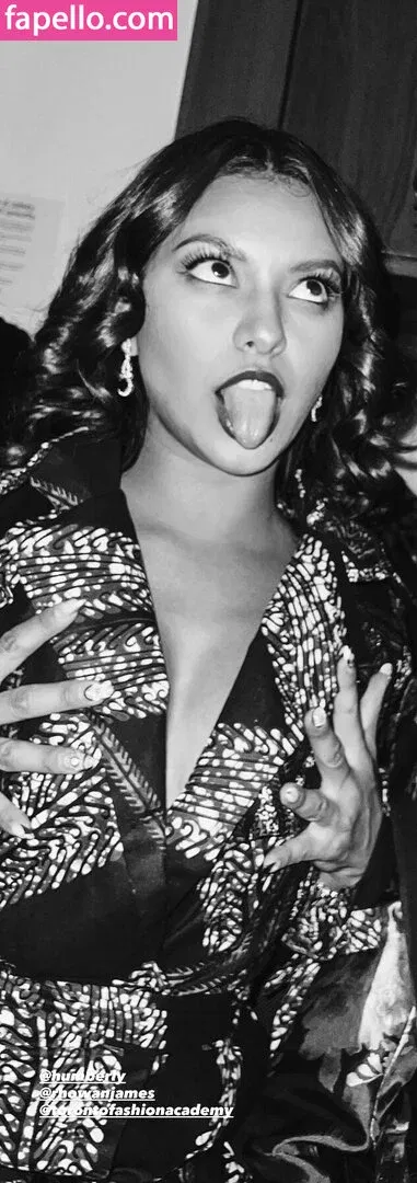 Humberly González Onlyfans Photo Gallery 