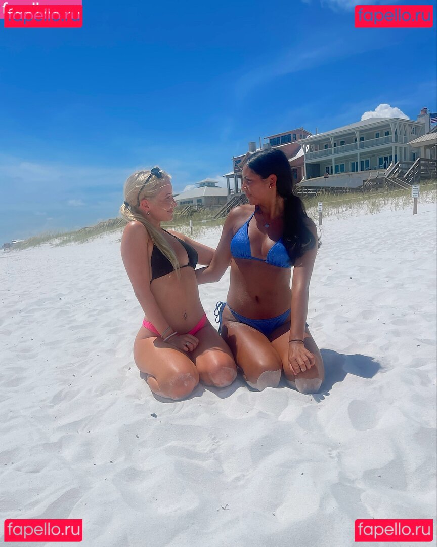 Katie Davis Nude Onlyfans Photo 8