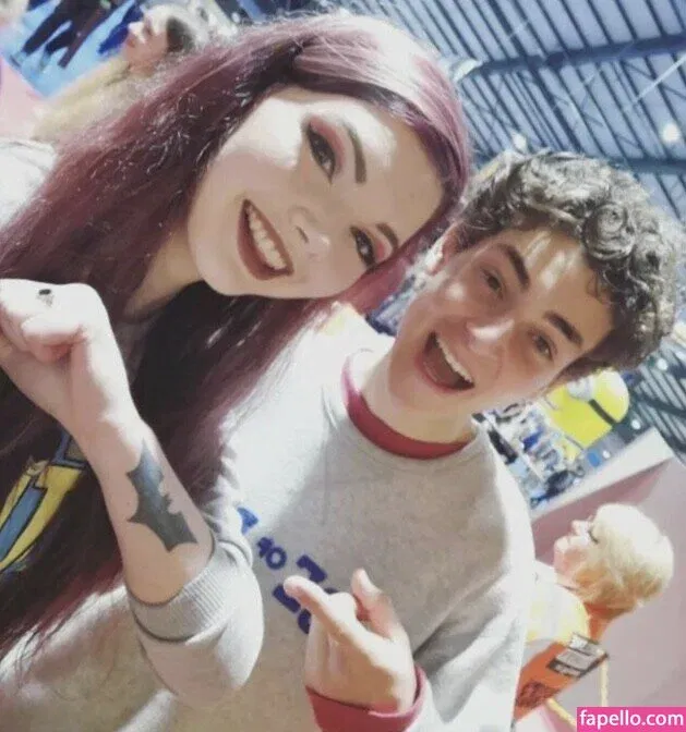 LouiseJulie Onlyfans Photo Gallery 