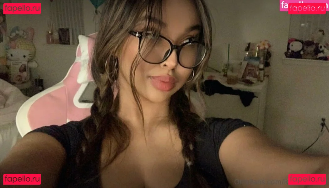 dezzywaifuvip Onlyfans Photo Gallery 