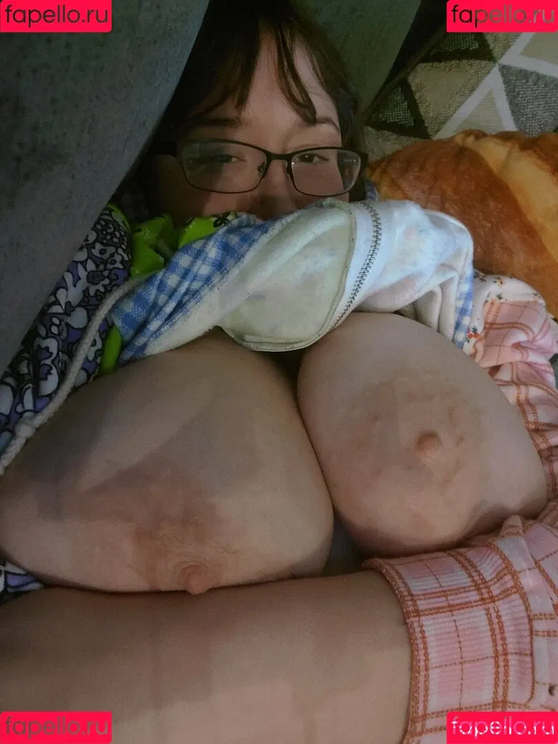 yureta2 Onlyfans Photo Gallery 