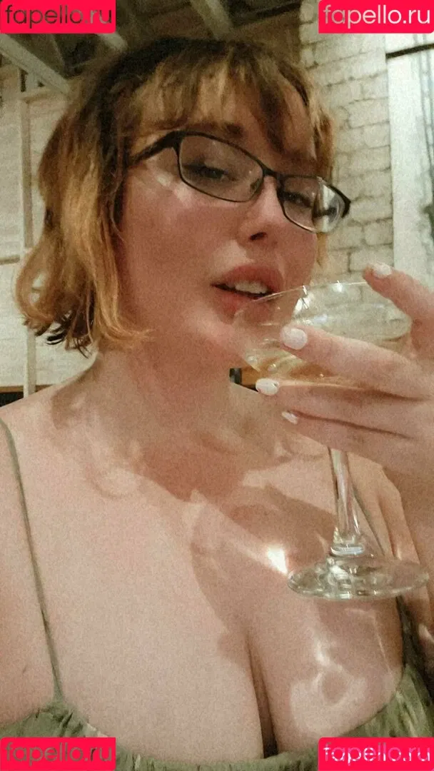 yureta2 Onlyfans Photo Gallery 