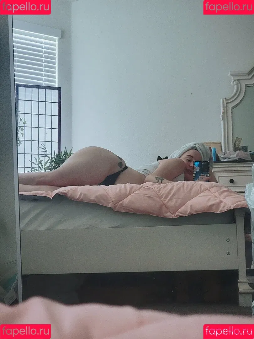 yureta2 Onlyfans Photo Gallery 