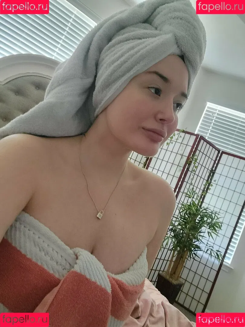 yureta2 Onlyfans Photo Gallery 