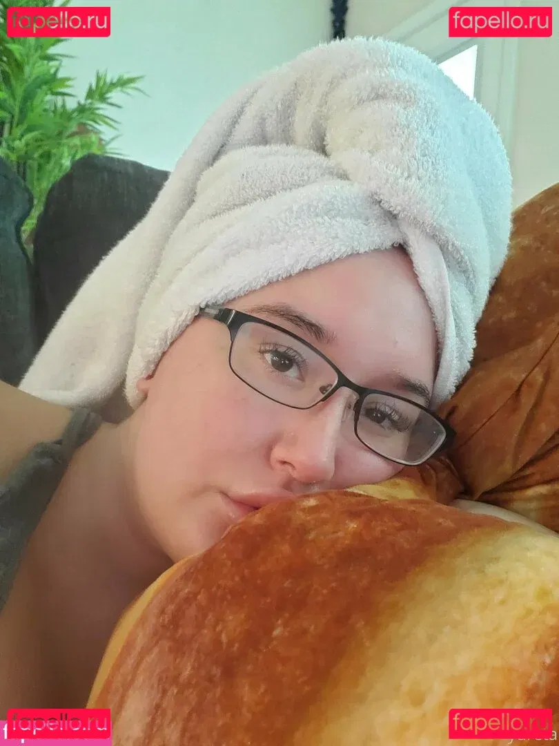 yureta2 Onlyfans Photo Gallery 