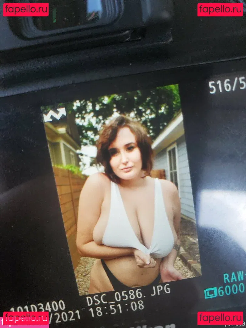 yureta2 Onlyfans Photo Gallery 